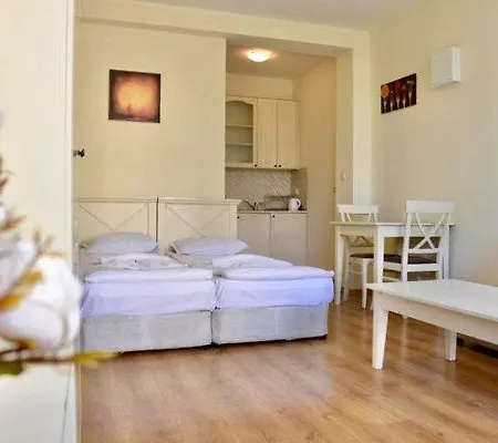 Cozy Studio Flores Apartament Słoneczny Brzeg